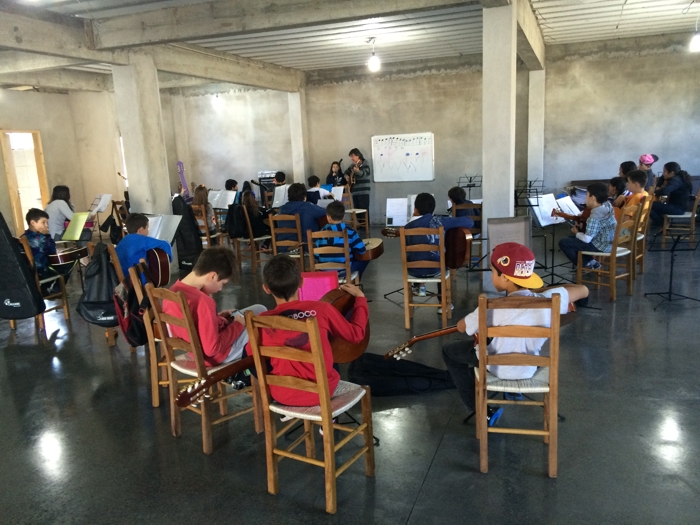 Mudando vidas por meio da música