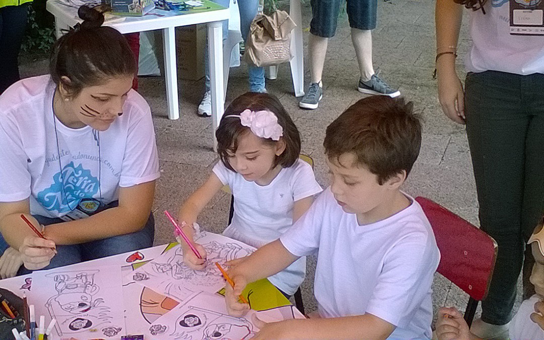 Rotaractianos em ação na Terra do Nunca
