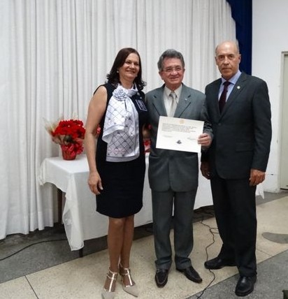 Clube faz aniversário, Apae ganha presente