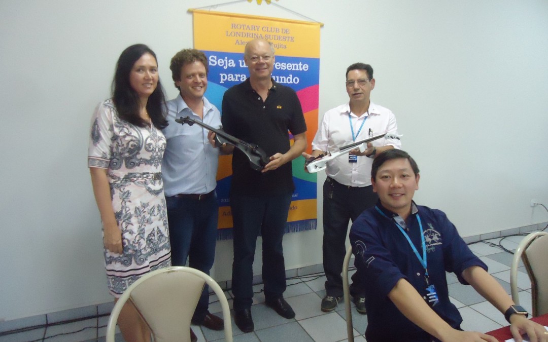 Doação para escola de música