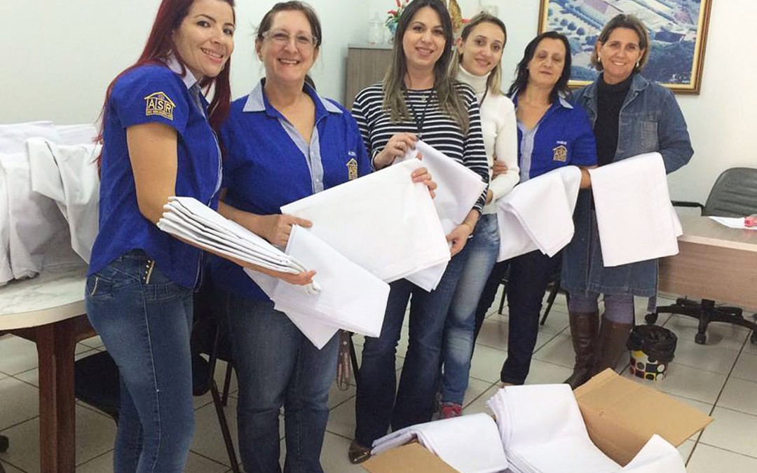 Casa da Amizade doa lençóis