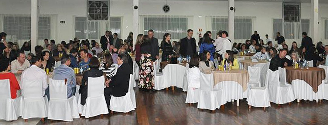 Jantar dançante para ampliar banco de cadeiras de rodas