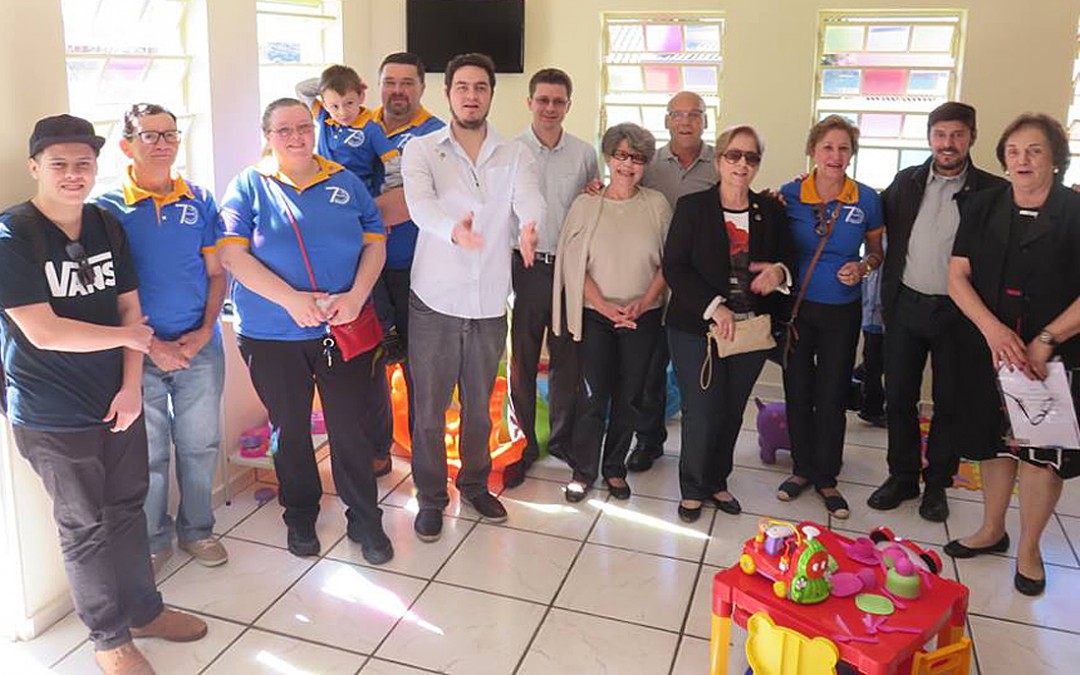 Rotary Club de Socorro entrega brinquedoteca