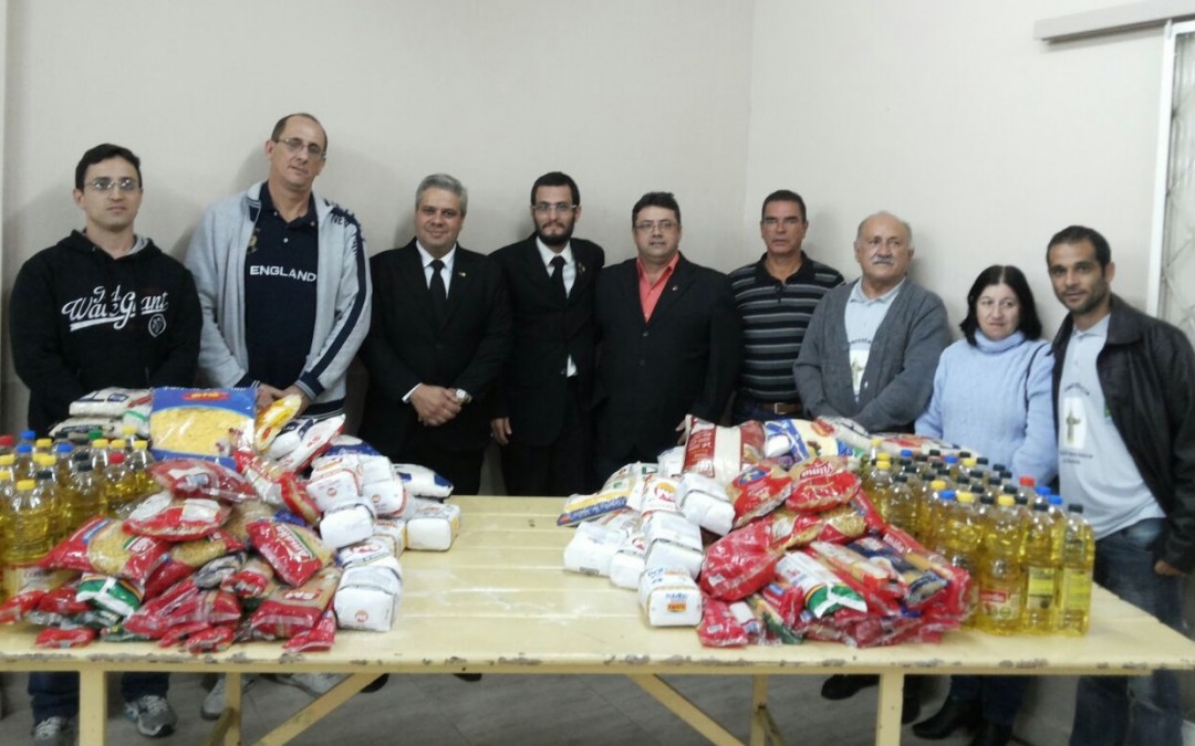 Palestra com doação de alimentos