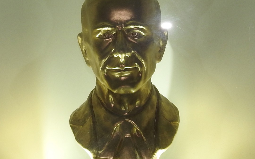 Busto de Paul Harris no centenário da Fundação Rotária