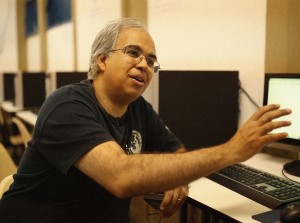 O professor de física Marcelo Souza é um dos principais responsáveis por inspirar na cidade o interesse pela astronomia