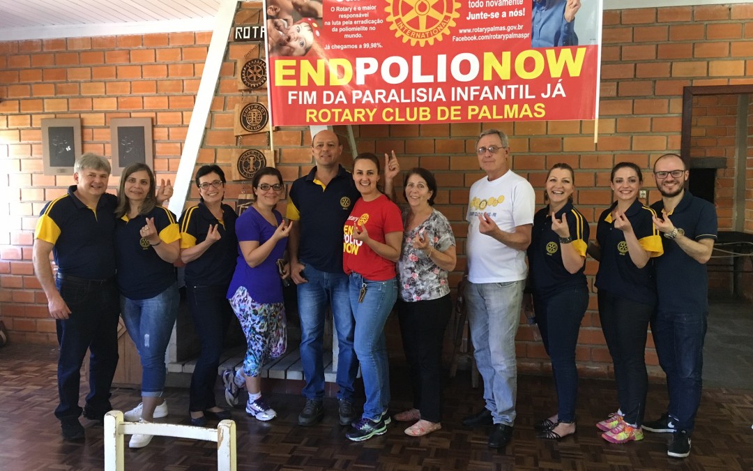 Feijoada contra a poliomielite