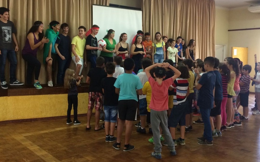 Brincadeira solidária