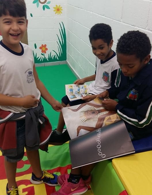 Livros também no recreio
