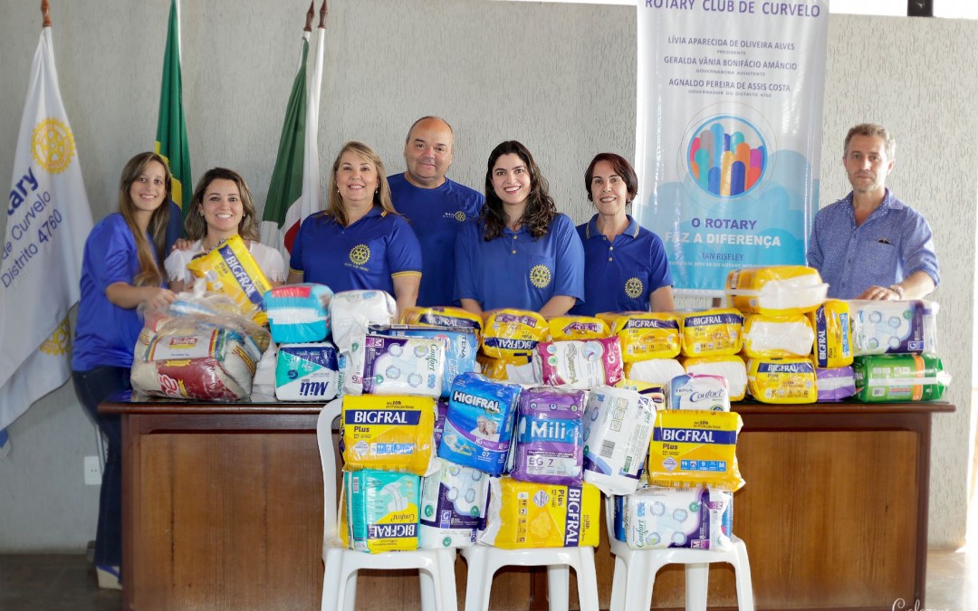 Doação de fraldas para instituições