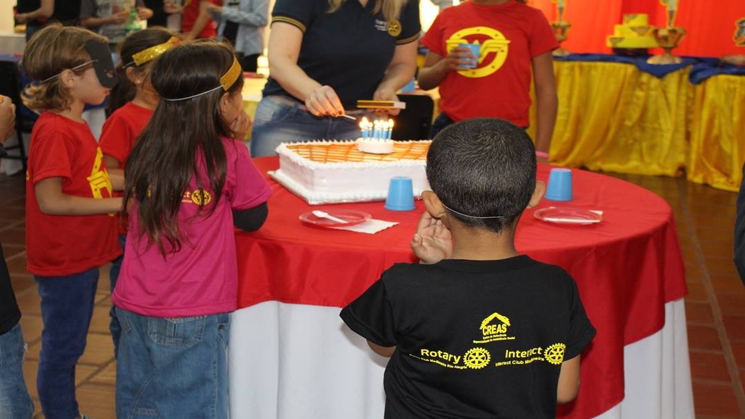 Rotarianos mudando vidas