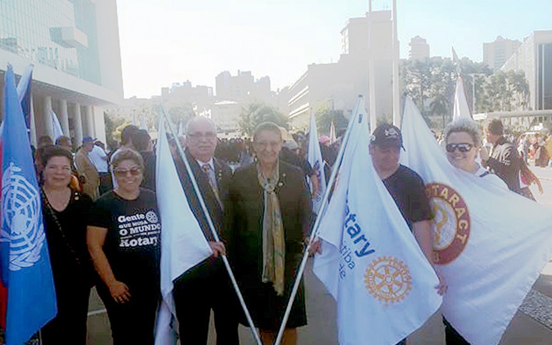 Desfile de Sete de Setembro reúne clubes paranaenses