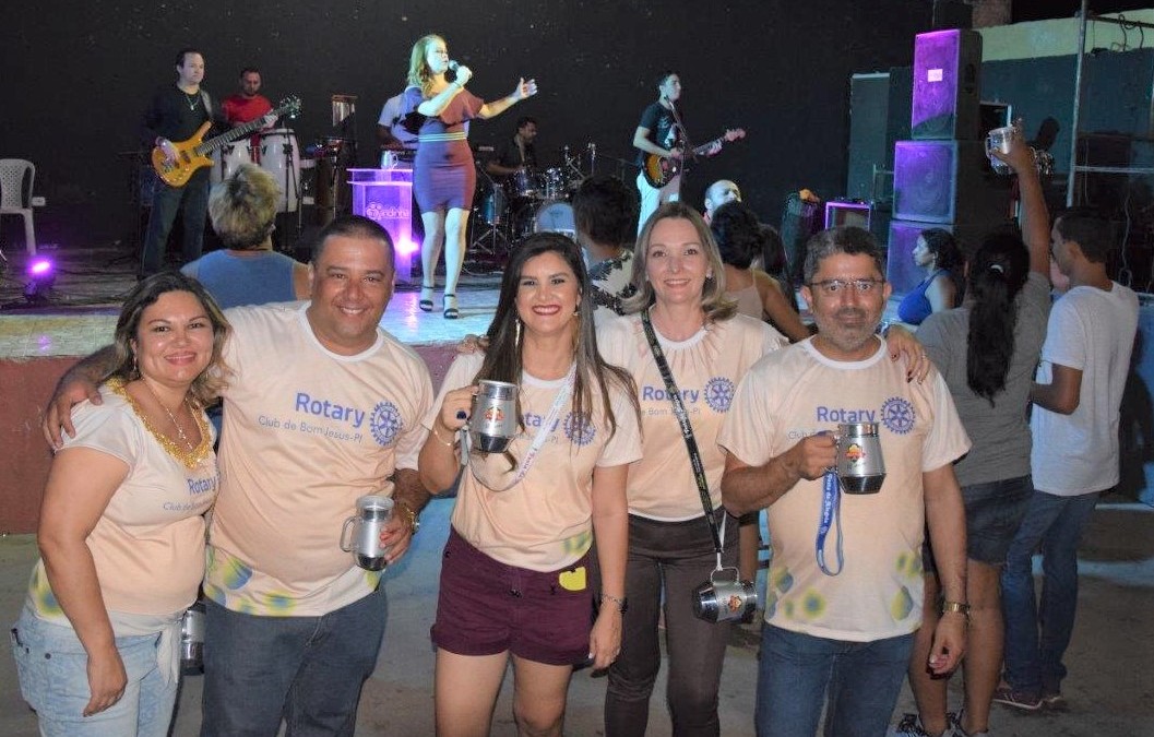 Uma década de chope e solidariedade