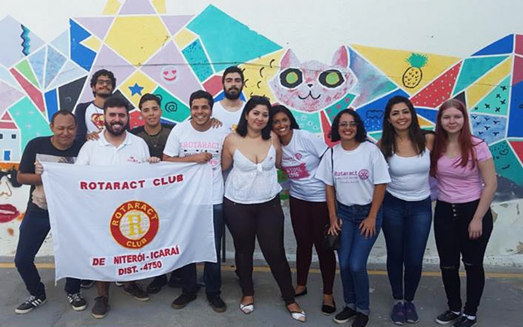 Rotaractianos do Niterói-Icaraí fazem visita solidária