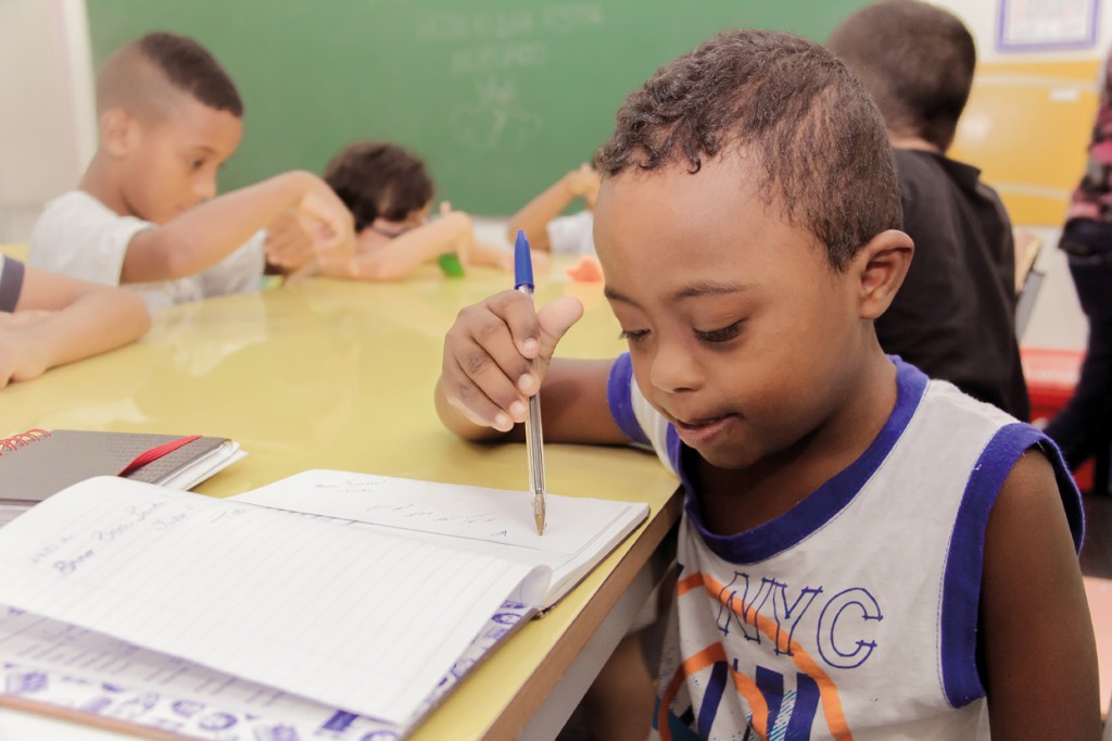 Seguindo o modelo da educação inclusiva: em 2010, a Apae de São Paulo fechou sua escola especial
