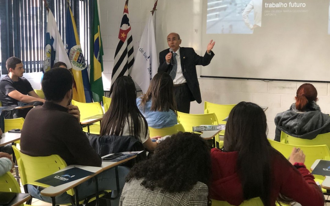 Liderança de jovens universitários