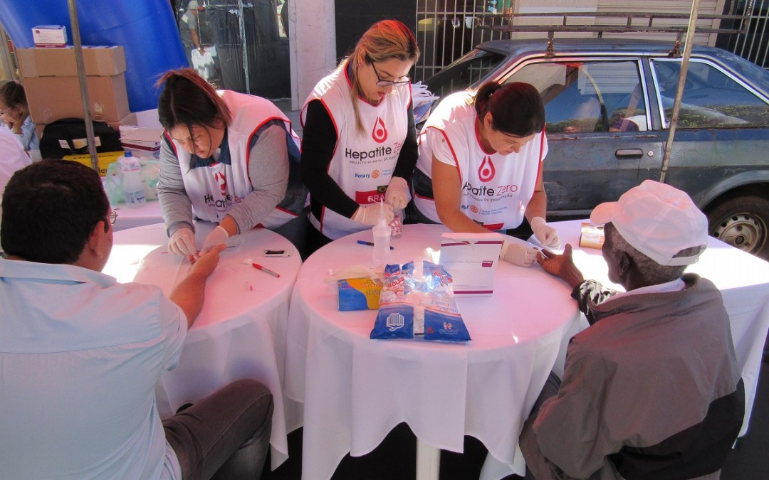 Campanha da hepatite e serviço voluntário