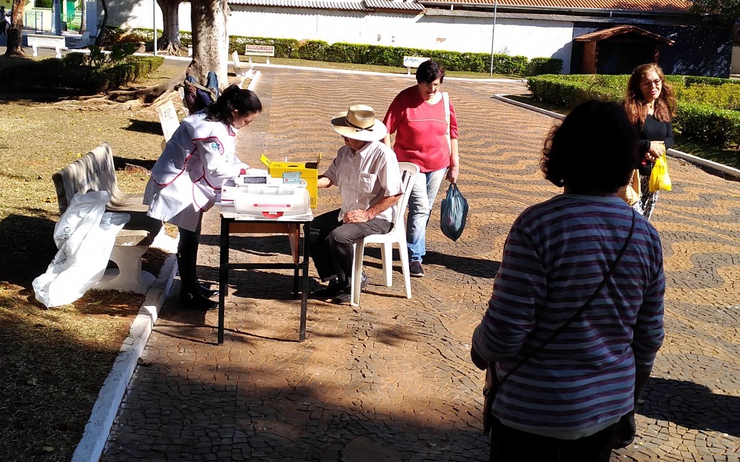 Tenda da Saúde em Tambaú