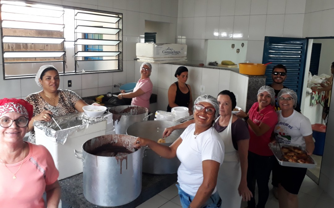 Evento beneficente e desfile