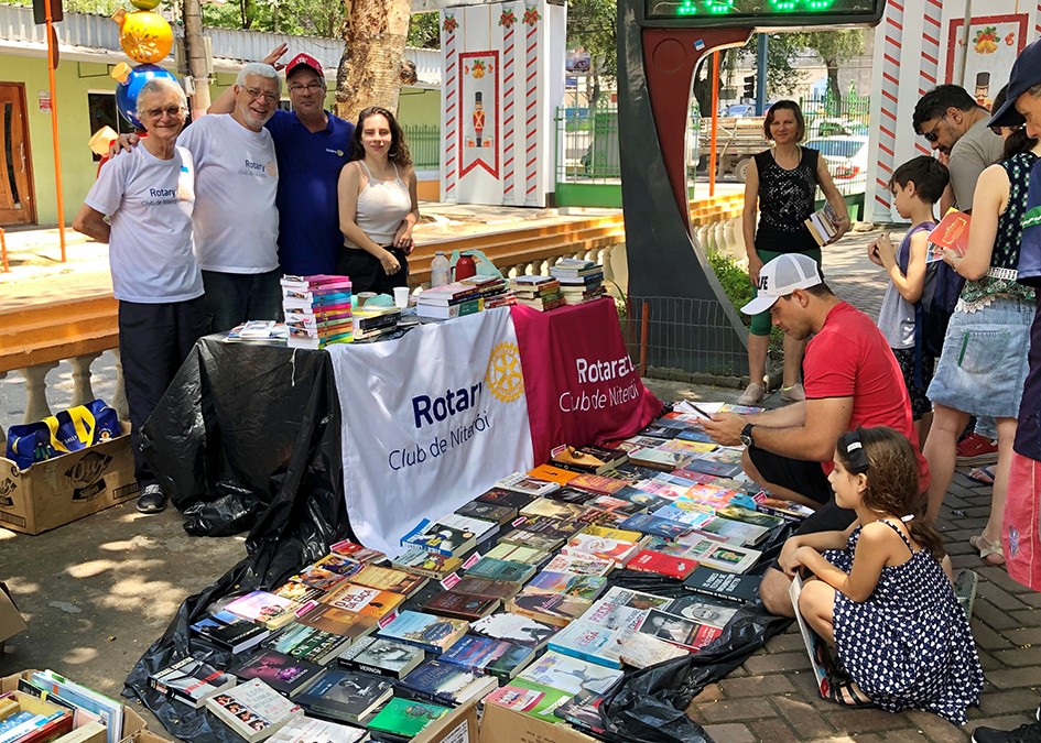 Rotary Club de Niterói pela literatura