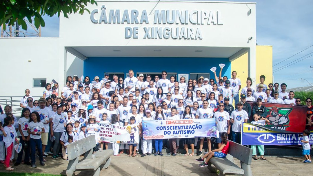 Caminhada de conscientização da causa autista