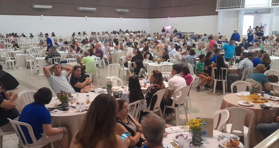 Almoço beneficente e outras iniciativas