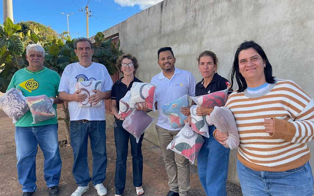 Distribuição de cobertores
