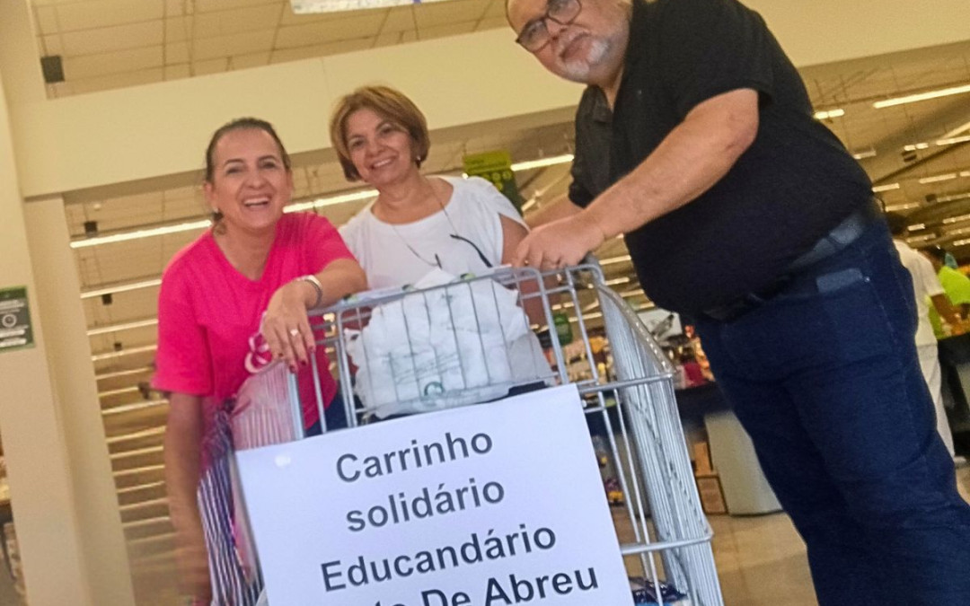 Carrinho Solidário e homenagem