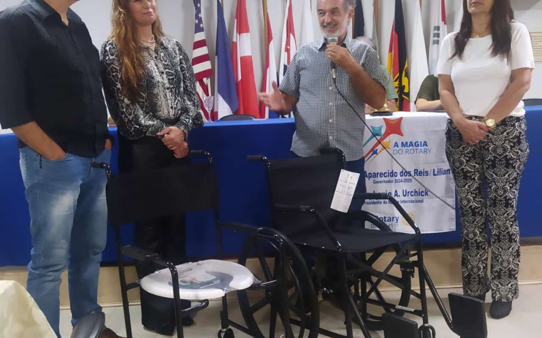 Doação de cadeira de rodas