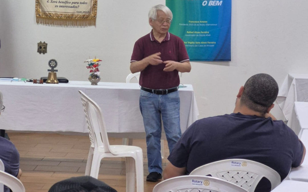 Palestra sobre capacitação de recursos e sustentabilidade