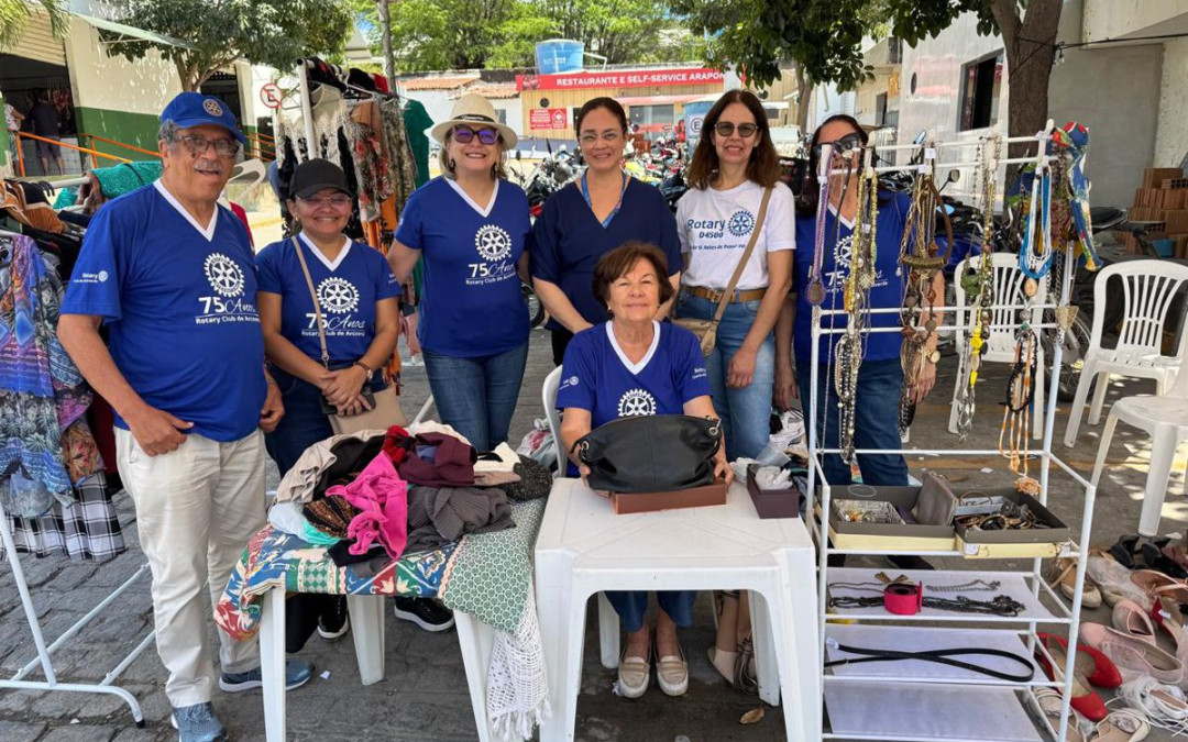 Bazar para arrecadação de recursos