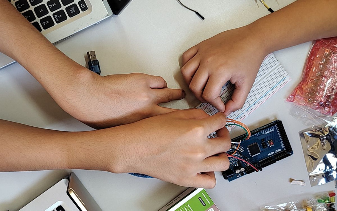 Espaço dedicado à educação e ao desenvolvimento tecnológico