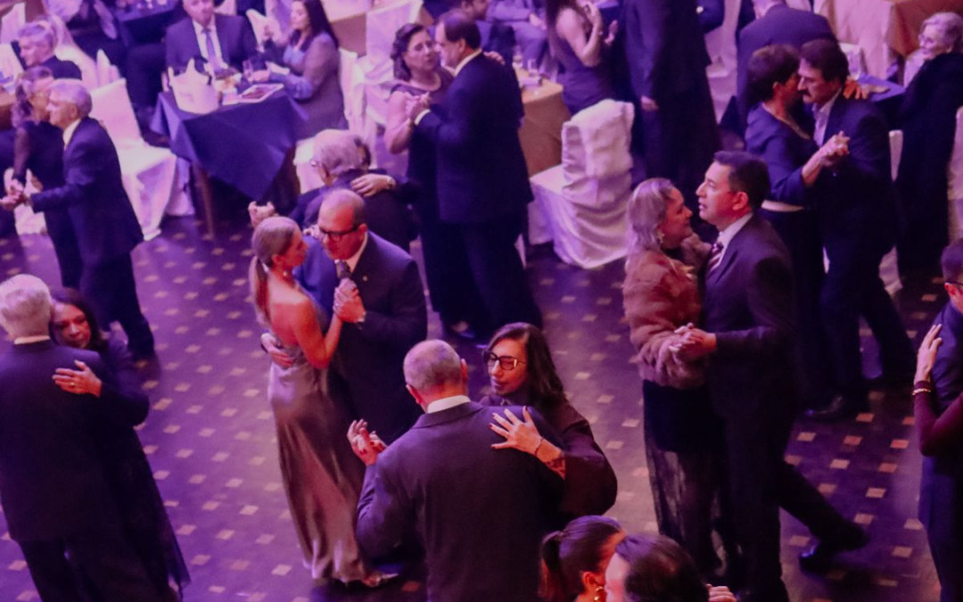 Baile Solidário e Cultura em Casa