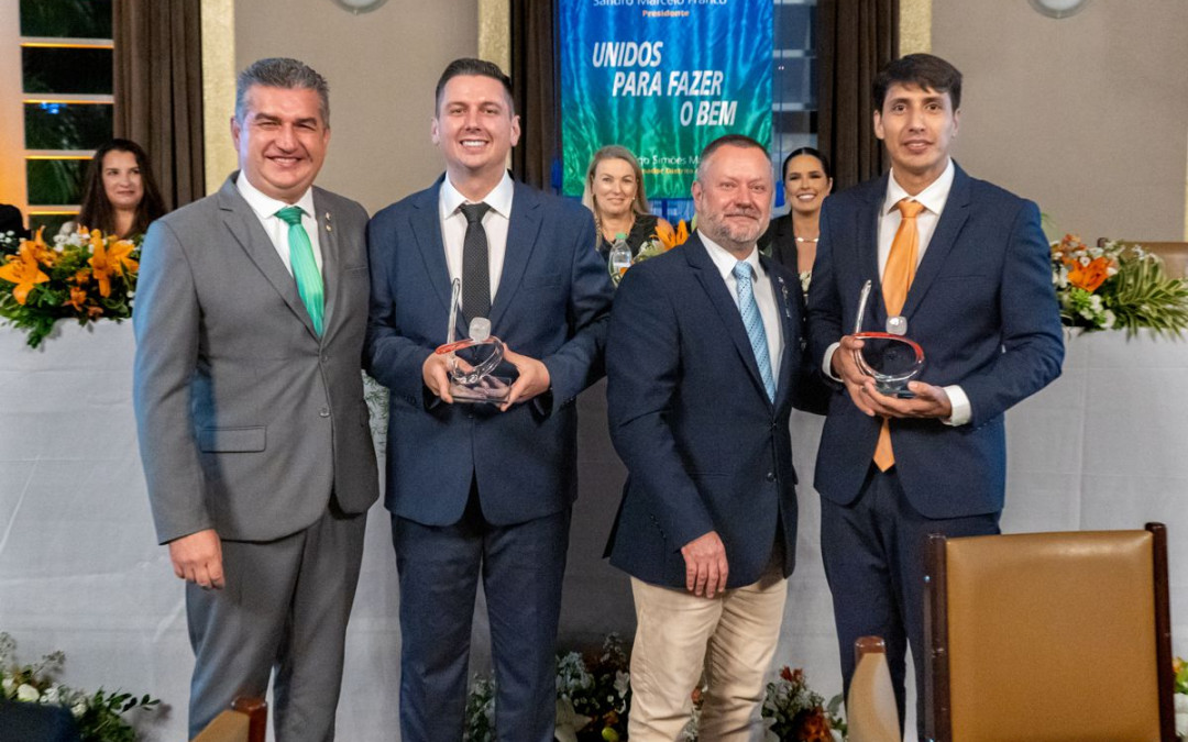 Entrega de troféu